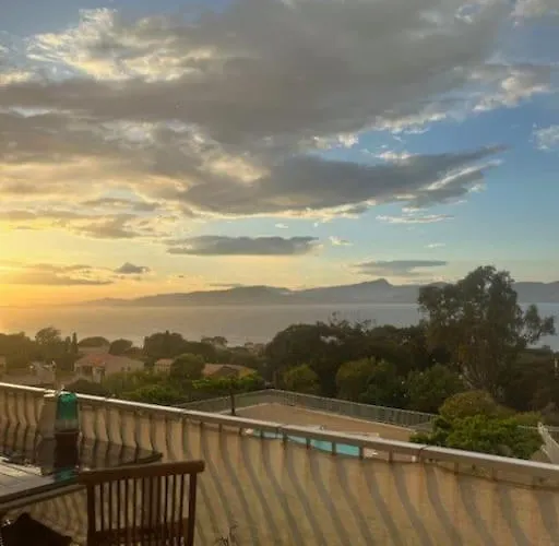 Superbe T3 Avec Vues Апартаменты Йер